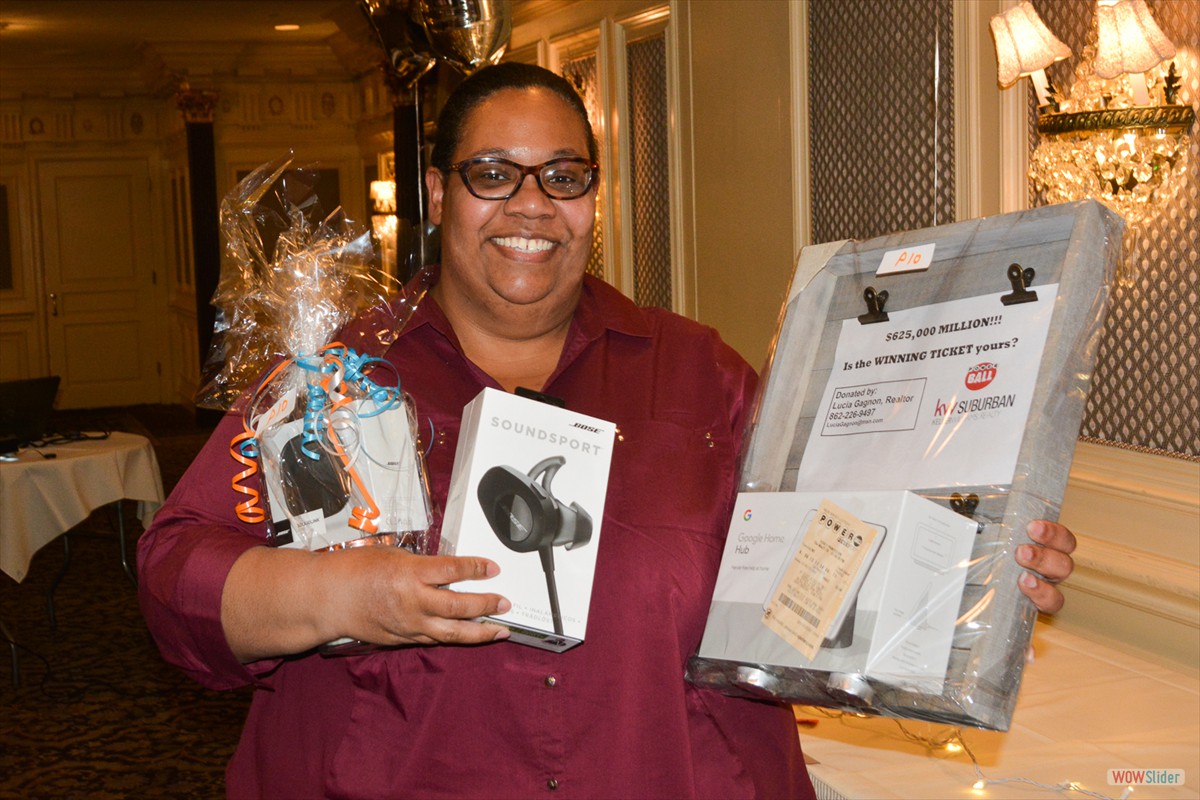 Tonice Bunting takes home a trio of prizes!