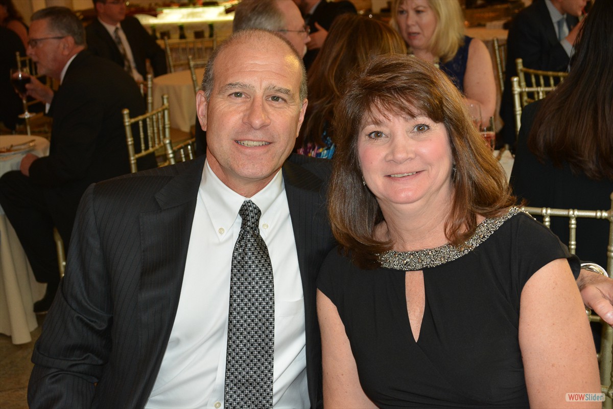 Past Chapter President Joe Coccaro (l.) and wife Tina