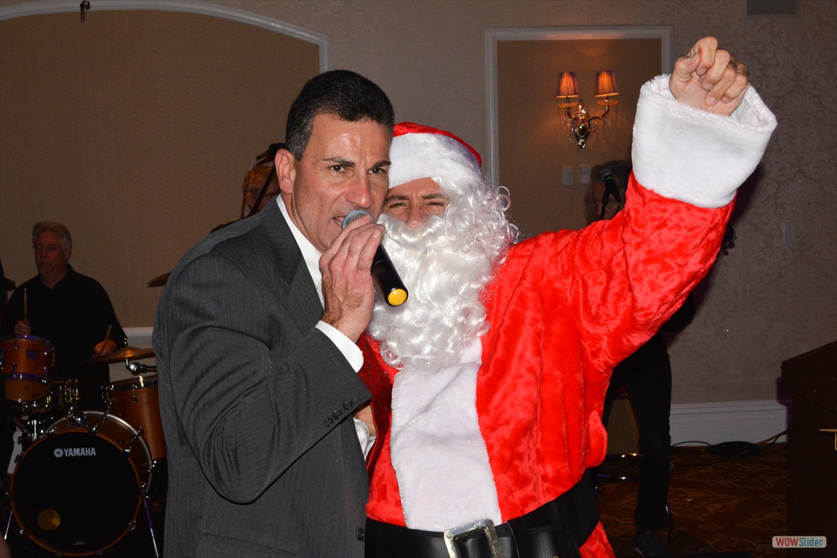 Santa provides Bob Pabst with some valuable encouragement!
