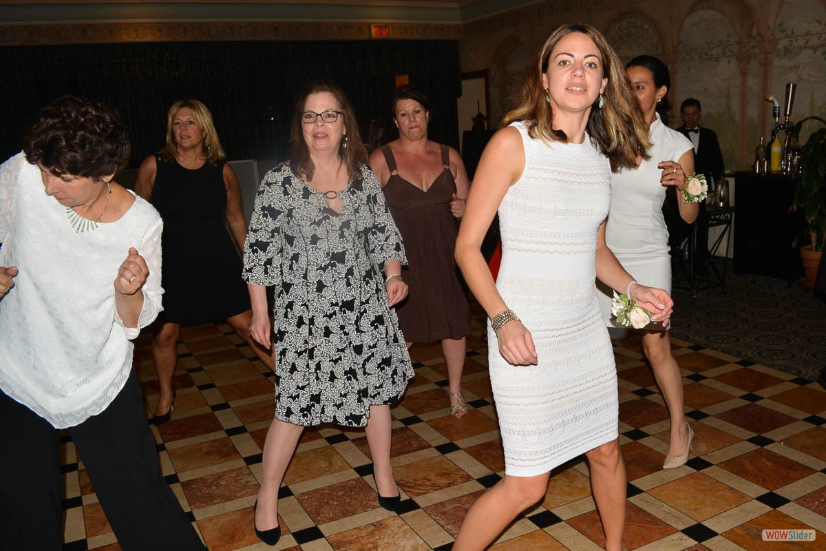 A bevy of ladies take control of the dance floor!